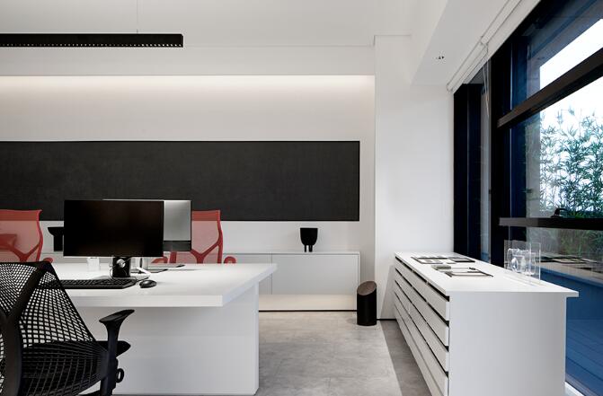 办公室墙面的布局应与公司的个性和定位完美结合